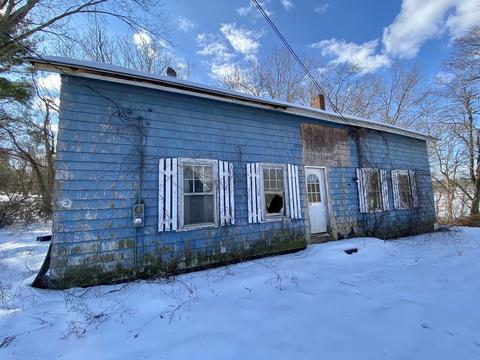 6 W 3rd St, Sutton, MA 01590 photo 1