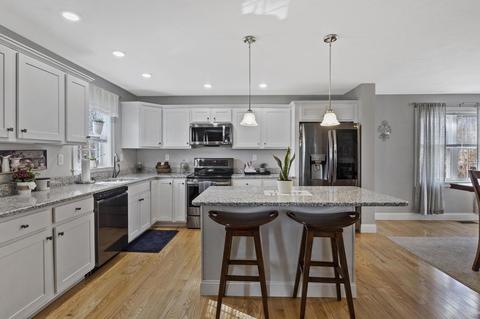 5 Trinity Cir, Bridgewater, MA 02324 photo 18