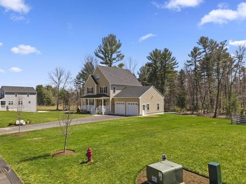 5 Trinity Cir, Bridgewater, MA 02324 photo 4