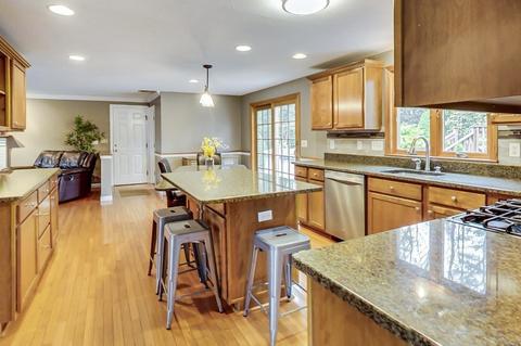 8 Pilgrim Rd, Mansfield, MA 02048 photo 14
