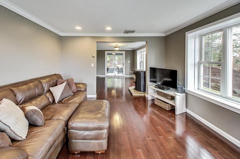 8 Pilgrim Rd, Mansfield, MA 02048 photo 6