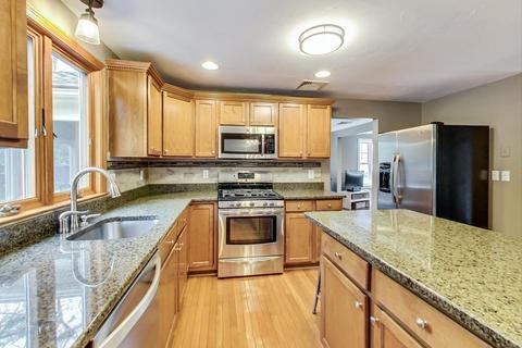 8 Pilgrim Rd, Mansfield, MA 02048 photo 15