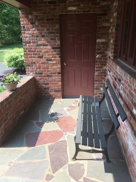 32 Bates St, Mendon, MA 01756 photo 2