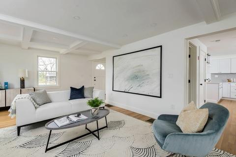 10 Epping St, Arlington, MA 02474 photo 8