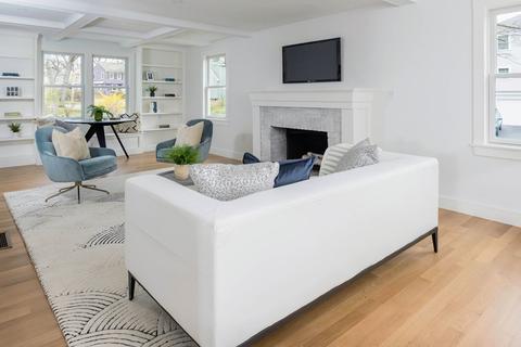 10 Epping St, Arlington, MA 02474 photo 4