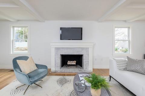 10 Epping St, Arlington, MA 02474 photo 9