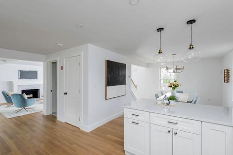 10 Epping St, Arlington, MA 02474 photo 17