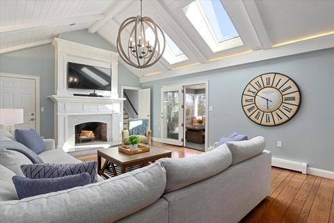 3 Bubbling Brook Rd, Walpole, MA 02081 photo 6