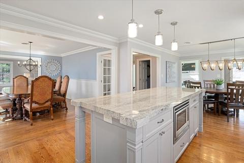 3 Bubbling Brook Rd, Walpole, MA 02081 photo 9