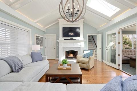 3 Bubbling Brook Rd, Walpole, MA 02081 photo 5