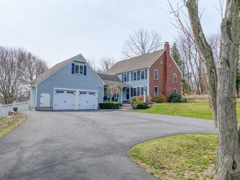 3 Bubbling Brook Rd, Walpole, MA 02081 photo 1