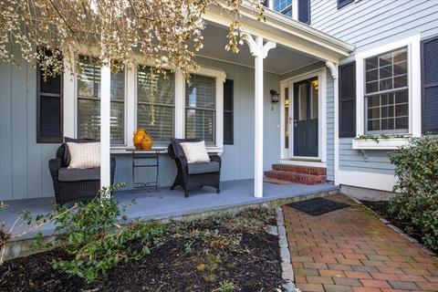 3 Bubbling Brook Rd, Walpole, MA 02081 photo 2