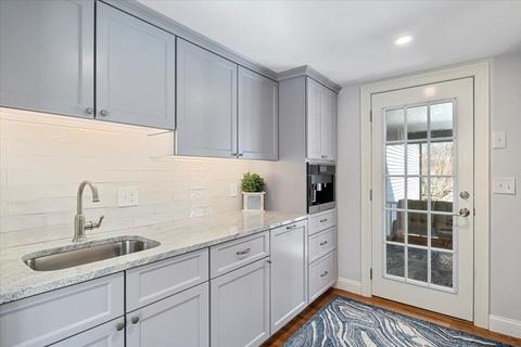 3 Bubbling Brook Rd, Walpole, MA 02081 photo 15