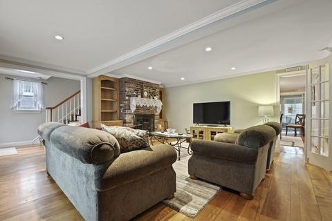 13 Devons Rd, North Reading, MA 01864 photo 6