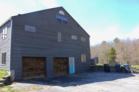 32 Hemlock St, Douglas, MA 01516 photo 3
