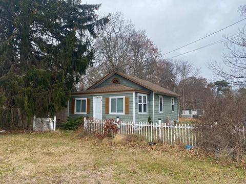33 Old Onset Rd, Wareham, MA 02571 photo 1