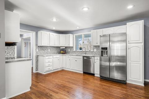 49 Juniper Rd, Andover, MA 01810 photo 4