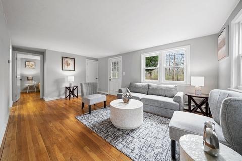 1 Quashnet Rd, Mashpee, MA 02649 photo 3