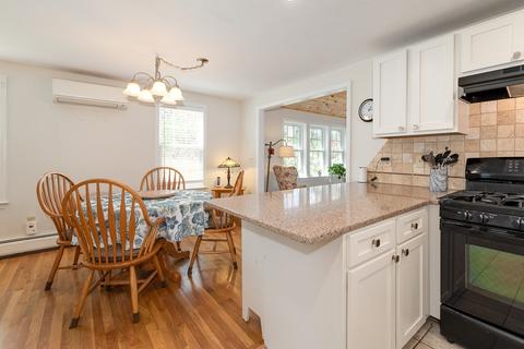 28 Content Ln, Barnstable, MA 02635 photo 6