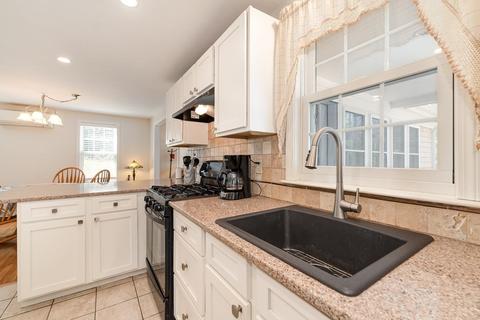 28 Content Ln, Barnstable, MA 02635 photo 8
