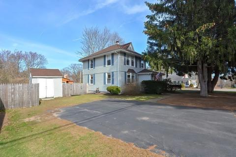 65 Pine St, Franklin, MA 02038 photo 3
