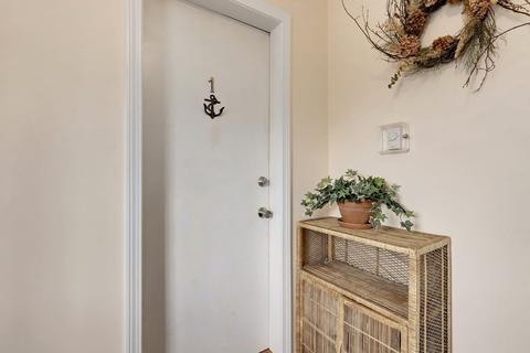 12 Middle St #1, Gloucester, MA 01930 photo 3