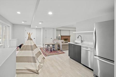 148 Edgewater Dr, Needham, MA 02492 photo 28