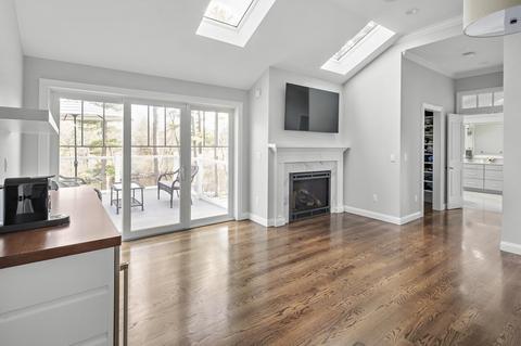 148 Edgewater Dr, Needham, MA 02492 photo 17