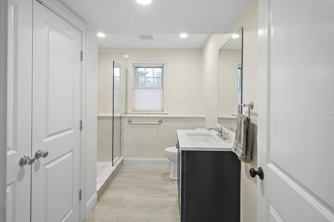 148 Edgewater Dr, Needham, MA 02492 photo 31