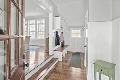 148 Edgewater Dr, Needham, MA 02492 photo 11