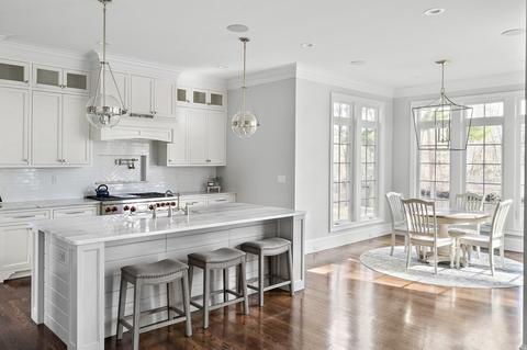 148 Edgewater Dr, Needham, MA 02492 photo 2