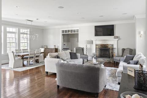 148 Edgewater Dr, Needham, MA 02492 photo 10