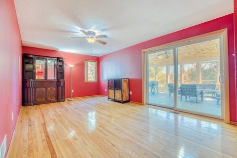 84 Glen Ave, Upton, MA 01568 photo 6