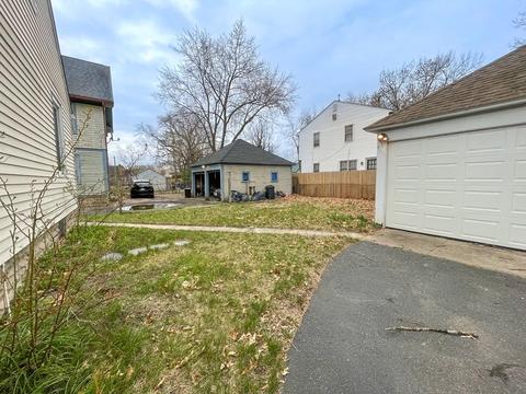 66 Windemere St, Springfield, MA 01104 photo 3