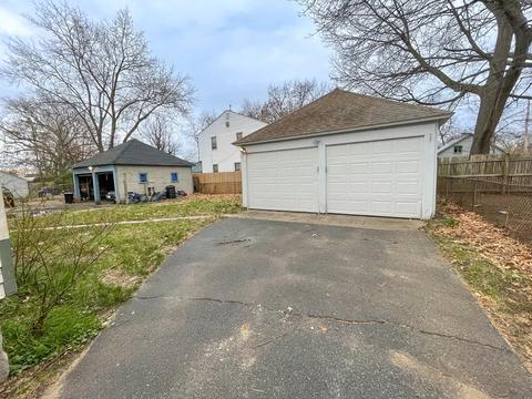66 Windemere St, Springfield, MA 01104 photo 4