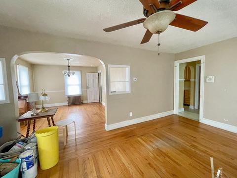 66 Windemere St, Springfield, MA 01104 photo 6