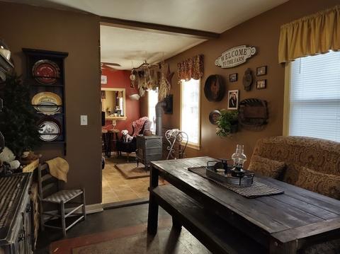 412 E Mountain Rd, Westfield, MA 01085 photo 9
