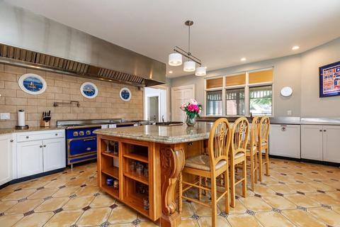 481 Main St, Barnstable, MA 02632 photo 5