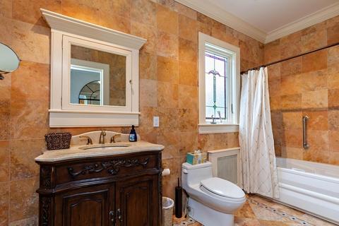 481 Main St, Barnstable, MA 02632 photo 8