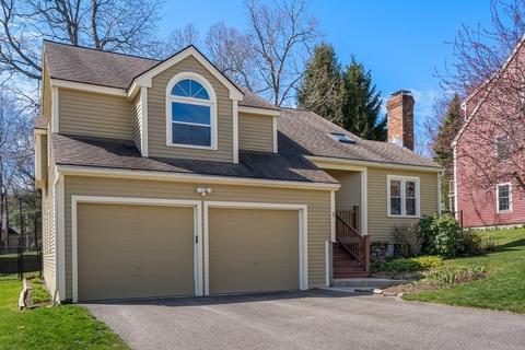 7 Stonegate Ln, Worcester, MA 01605 photo 3