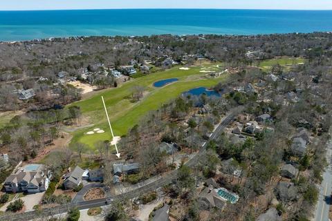 46 Glenneagle Dr, Mashpee, MA 02649 photo 9