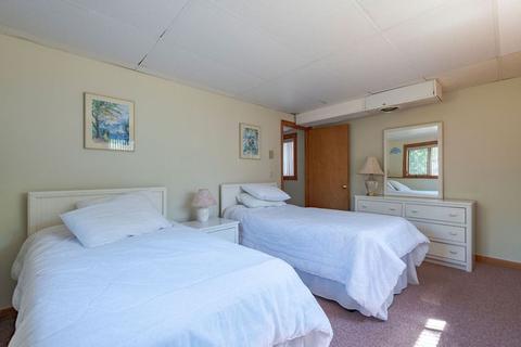 46 Glenneagle Dr, Mashpee, MA 02649 photo 36