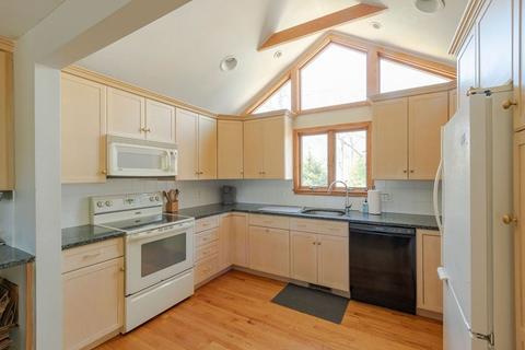 46 Glenneagle Dr, Mashpee, MA 02649 photo 15