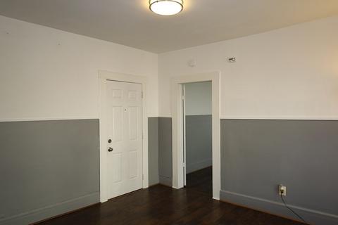 121 Cedar St, Springfield, MA 01105 photo 17