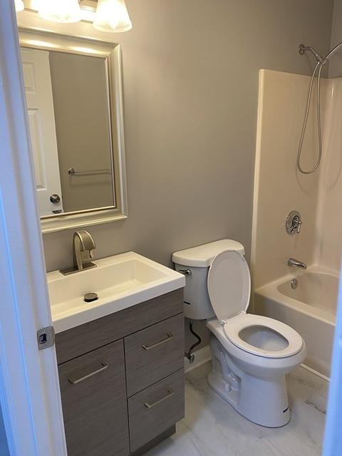 5455 N Main St #16F, Fall River, MA 02720 photo 12