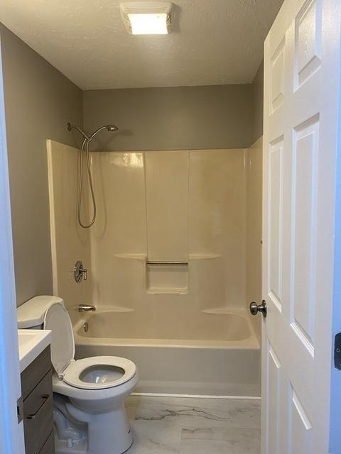 5455 N Main St #16F, Fall River, MA 02720 photo 13