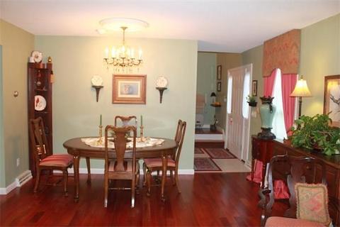 90 W Colonial Rd, Springfield, MA 01129 photo 9