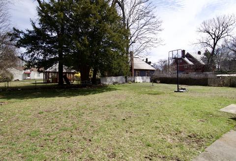 169 Florida St, Springfield, MA 01109 photo 6