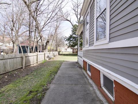 169 Florida St, Springfield, MA 01109 photo 4