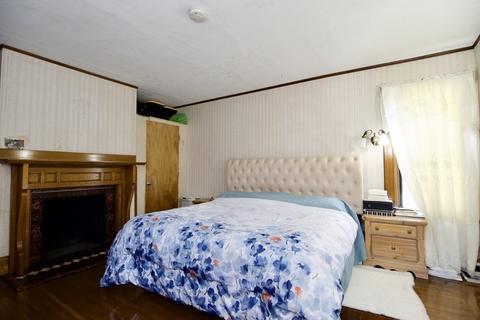 169 Florida St, Springfield, MA 01109 photo 24